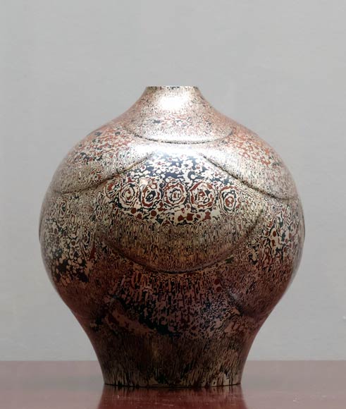 玉川宣夫作「木目金花瓶」第63回日本伝統工芸展