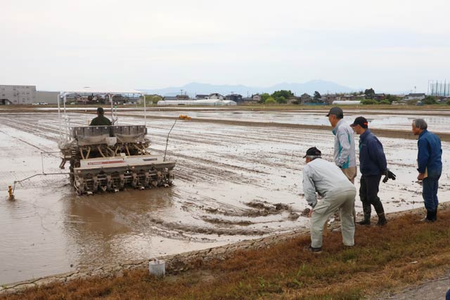 直播機で直播