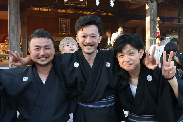 中央が三条若衆会の小林会長