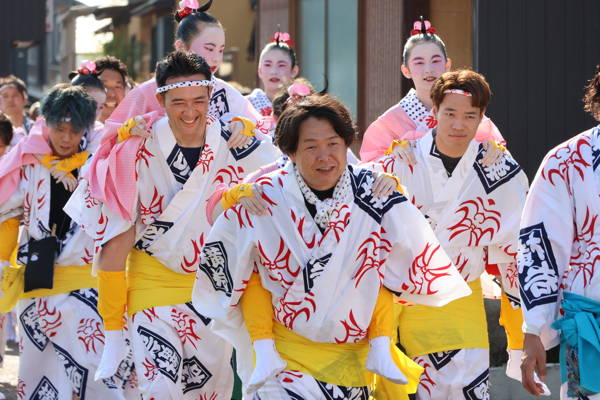 横町万灯保存会