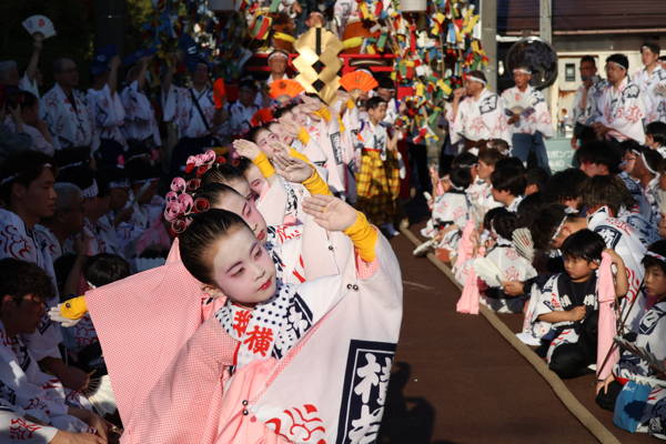 横町万灯保存会