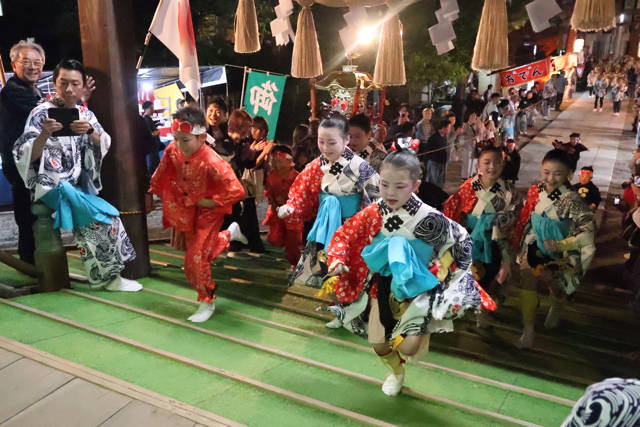 戸隠神社春季例大祭の万灯