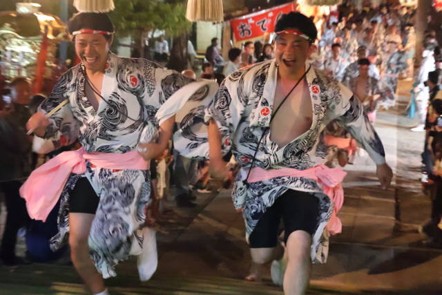 戸隠神社春季例大祭の万灯