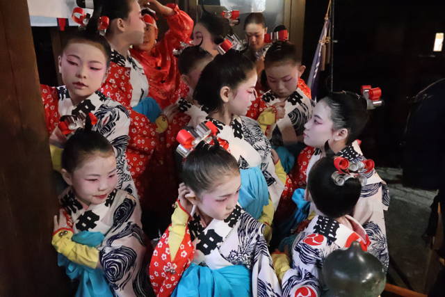 戸隠神社春季例大祭の万灯