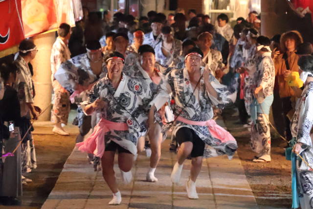 戸隠神社春季例大祭の万灯