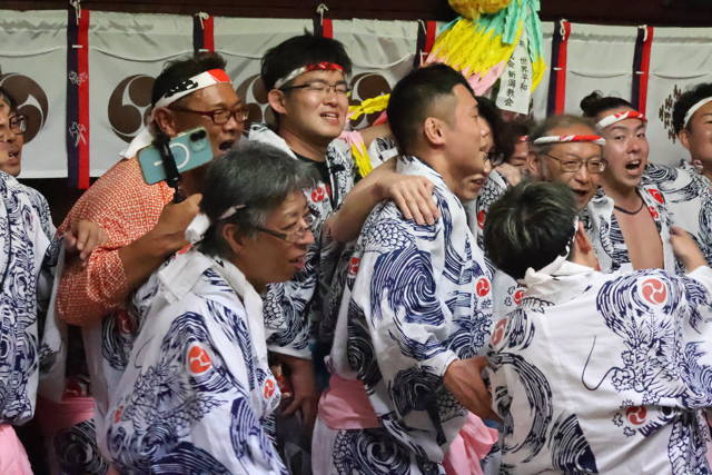 戸隠神社春季例大祭の万灯