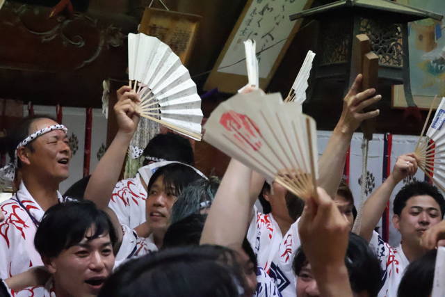 戸隠神社春季例大祭の万灯