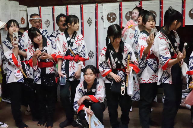 戸隠神社春季例大祭の万灯