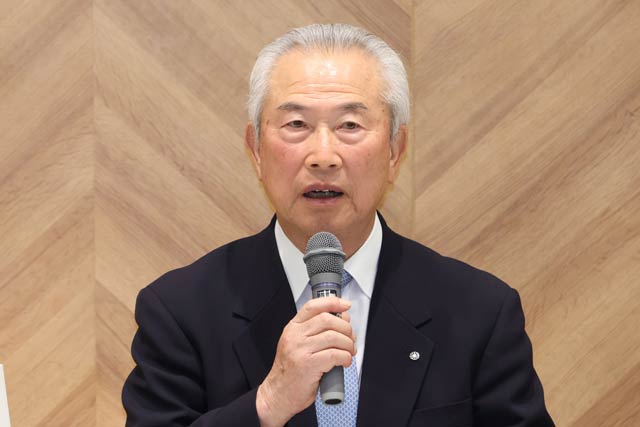 左脳氏