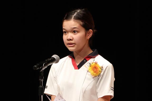 6期生代表で鈴木さんが感謝の言葉