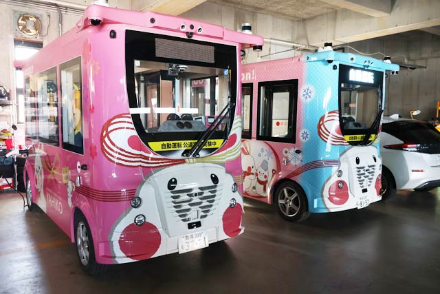 運行を休止している自動運転バス「ミコぴょん号」