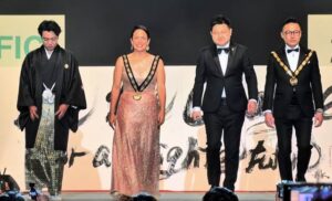 国際青年会議所のアジア太平洋地域会議（ASPAC）が開幕 世界約50カ国から若きリーダー集結、加茂市の下田彩水さんも書道パフォーマンスで盛り上げる