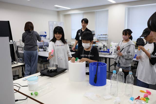 お湯と氷のパワーを体感しよう！