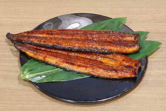 品質と価格のバランスに優れた鹿児島県産の養殖うなぎを焼きたてで販売