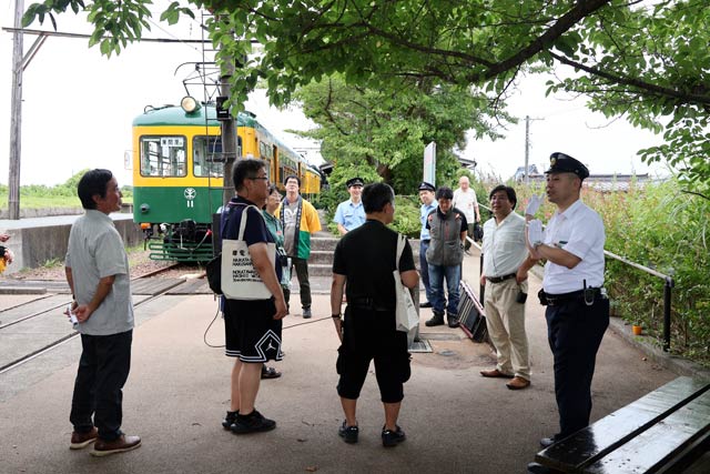月潟駅を見学