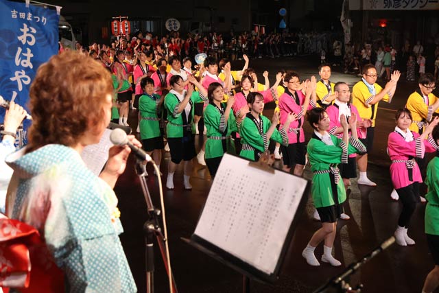 第67回吉田まつりの民謡流し