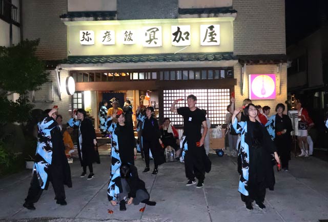弥彦燈籠まつり