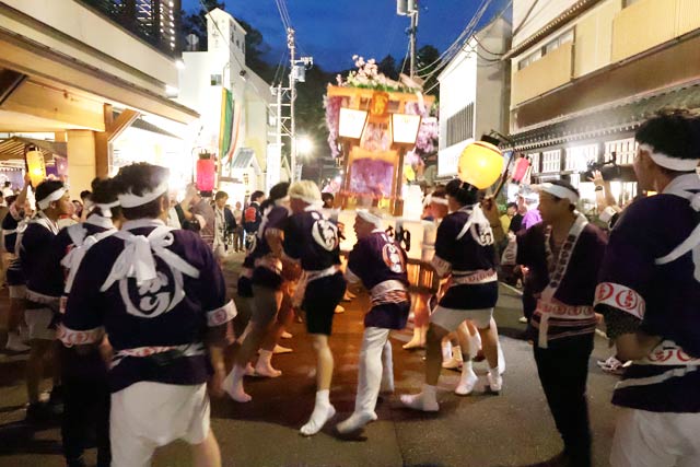 弥彦燈籠まつり