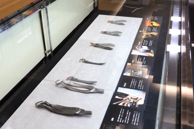 諏訪田製作所の展示