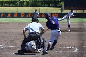 第12回次世代育成大学野球サマーリーグが三条パール金属スタジアムで立教大-駒沢大戦で開幕