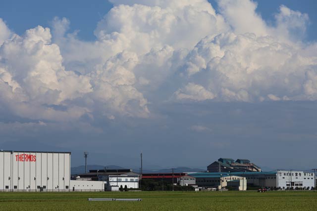 6日に燕市から入道雲