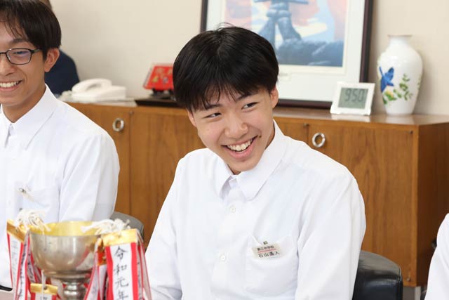 男子4×100メートルフリーリレーの石山遙人さん