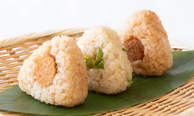 左から「たらこ」、「枝豆たらこ」、「明太子」