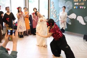 付け下げ、銘仙、胴裏も洋服に　「夏野空2026」で着物リメイクショー