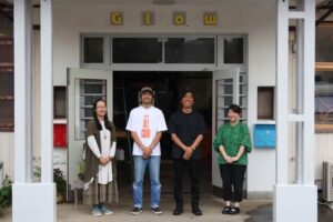 旧診療所が複合施設「Glow」に　古道具や本など3店入居、吉田のまちなか再生に新たな拠点