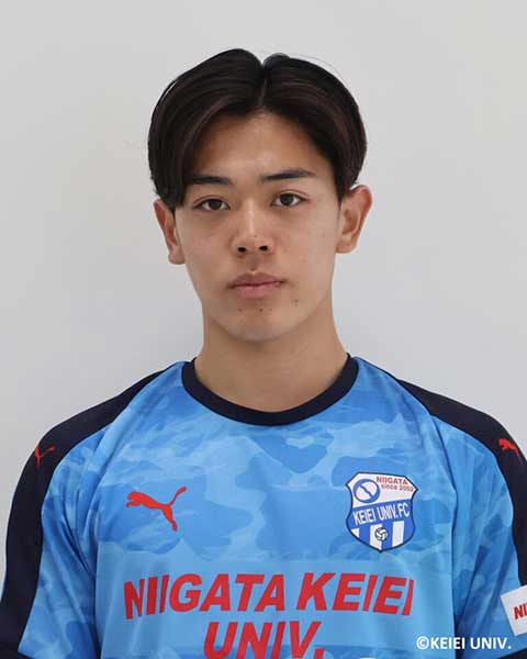 新潟経営大学男子サッカー部所属のFW塚越優也選手