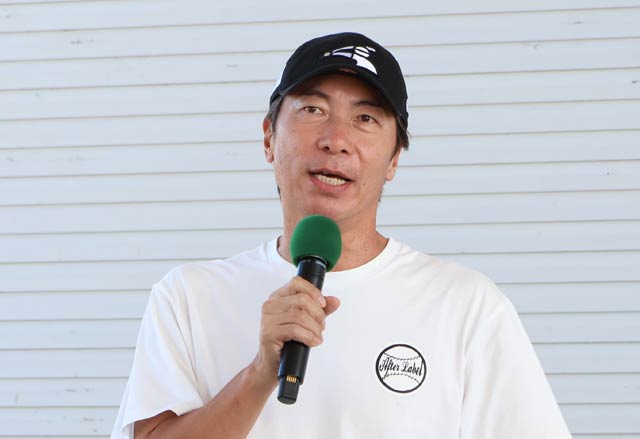 オープニングの高津さん