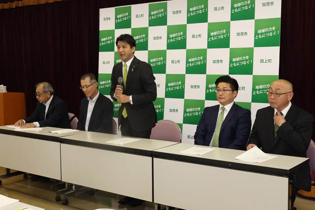 森氏の県議選出馬記者会見