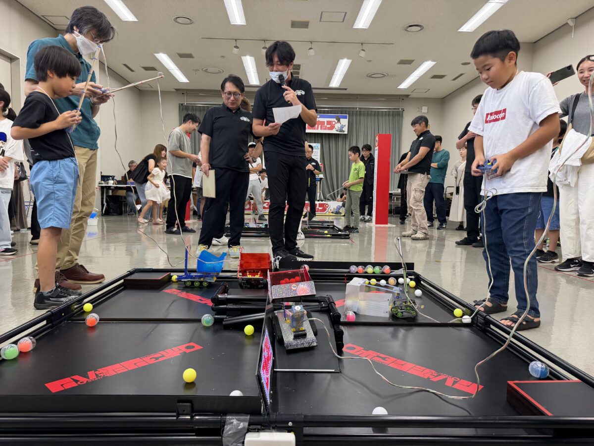 ロボコンジャパンカップで嵐南小5年の相場祥汰さんが2年ぶり優勝　兄弟でダブルスも制す