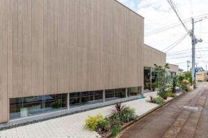 燕市「まちトープ」が日事連建築賞奨励賞　同級生2人が形にした商店街の居場所