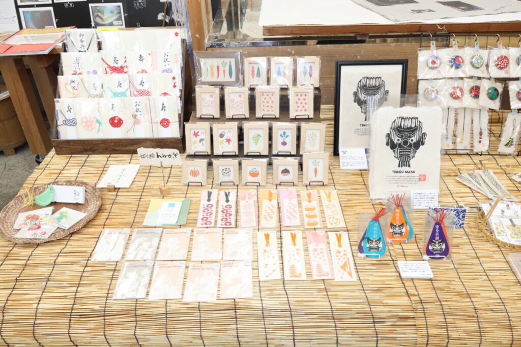 加茂紙を使った商品の販売