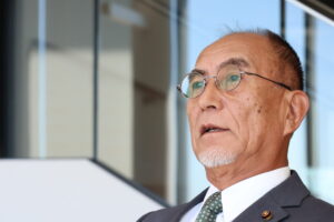 共産党を離れ、初の無所属挑戦　議員生活27年半の長井氏、燕市議選へ