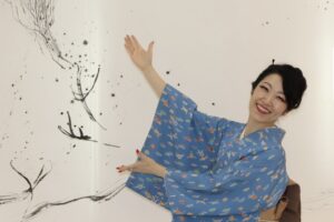 オンラインで深めた書の学びを会場へ 泉田佑子さんら「筆人の集い」開幕、18日まで三条で