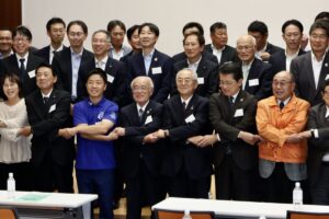 来夏開通なら今回が開通前最後に　八十里越交流会、六十里越を回った初訪問から16年