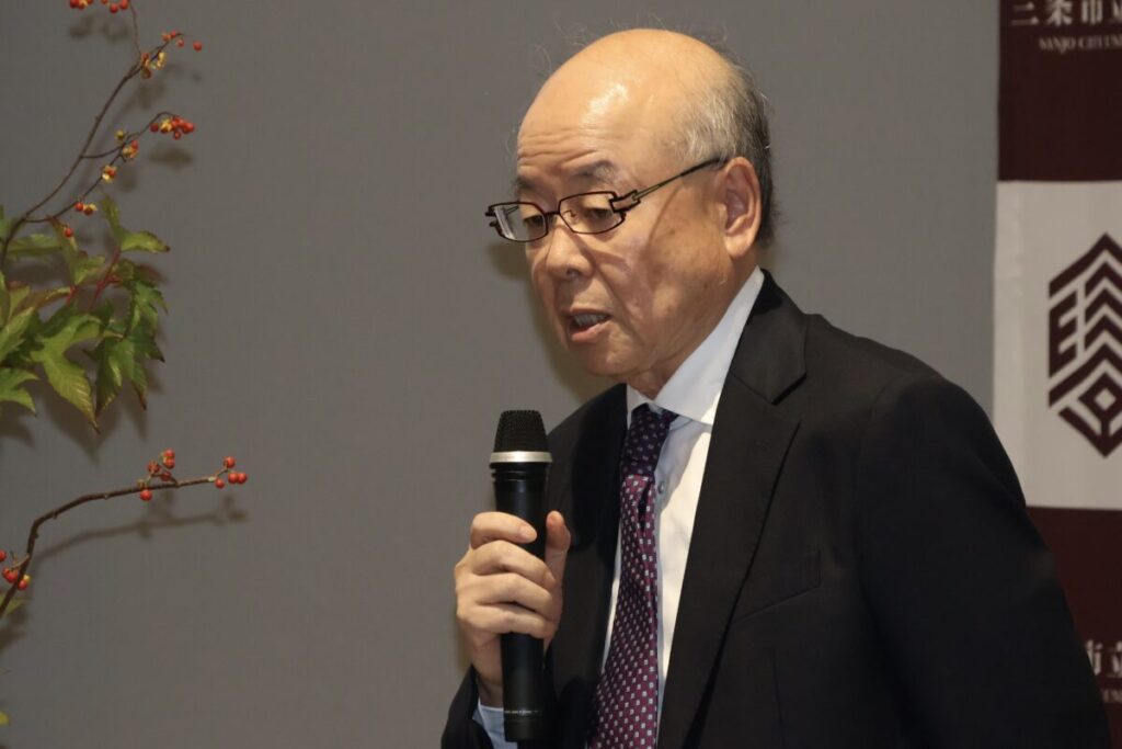 学校法人東京家政学院理事長の吉武博通氏が「変革と協働でひらく大学と地域の未来」と題して記念講演