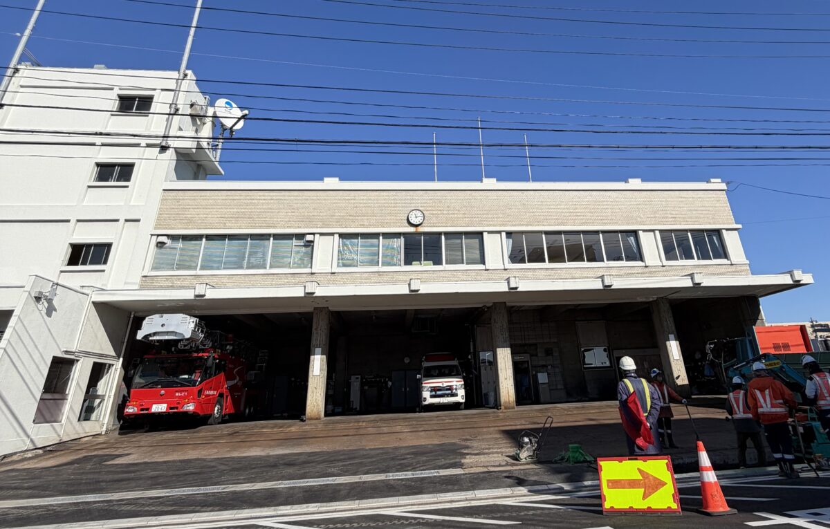 三条市消防本部の車庫で消防車から出火 排出ガス浄化装置の清掃処理中